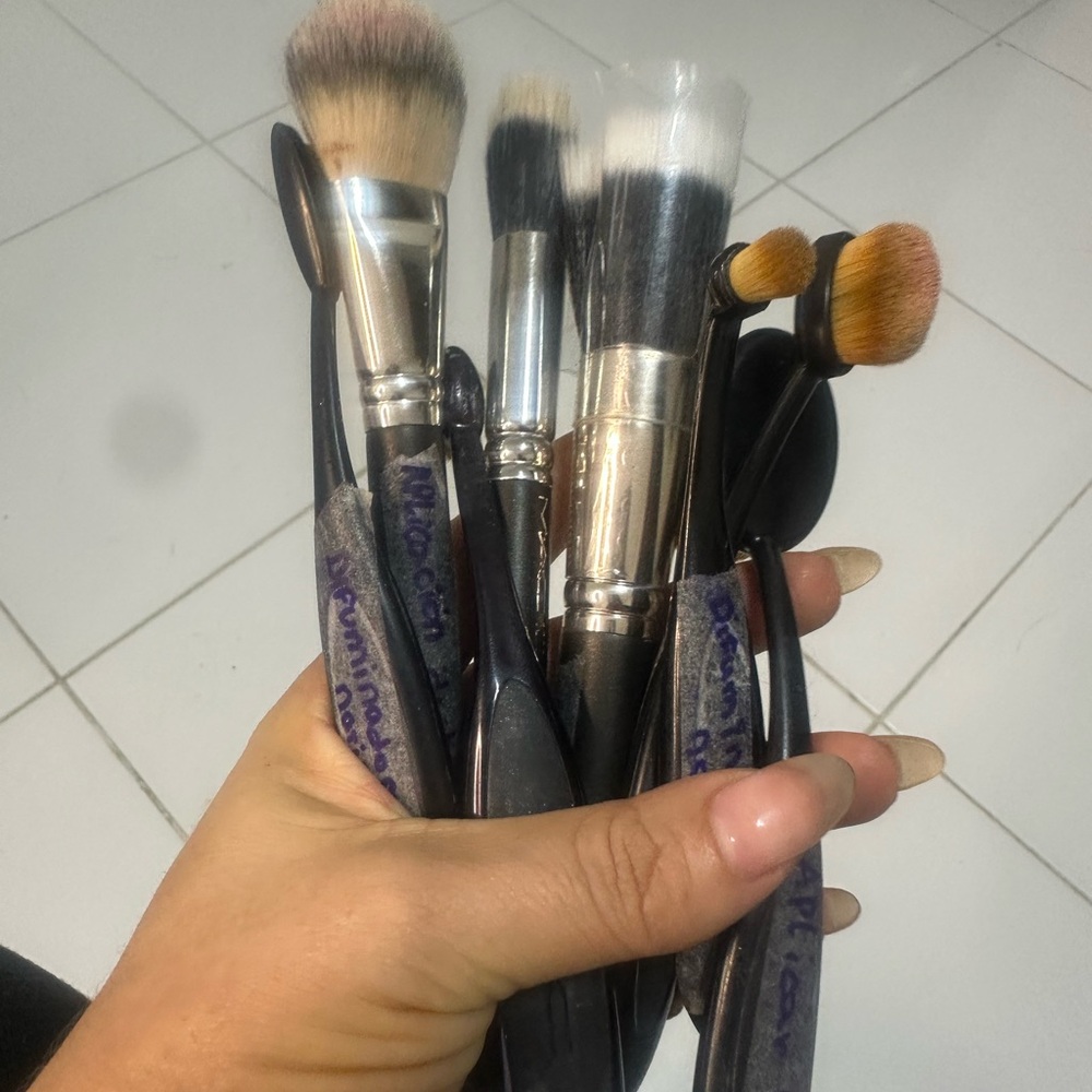 Professional Makeup Brush Set - all brushes 100